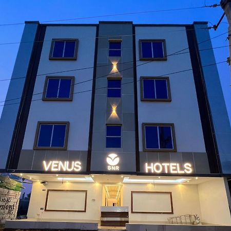 Snr Venus Hotels Tirupati Bagian luar foto